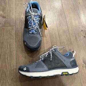 Vasque Breeze Gortex Hiking Shoes Size 7.5 NWT